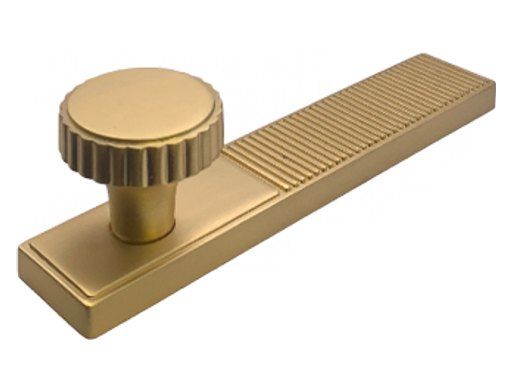 Reed handle, brushed brass